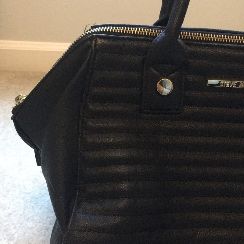 Designer Steve Madden purse